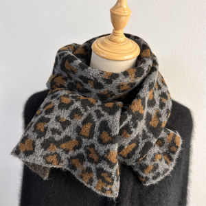 Korean Style Grey Leopard Print Knitted Scarf Wool Blend Double Sided Use Thick Winter Scarf Versatile Fashion Accessory