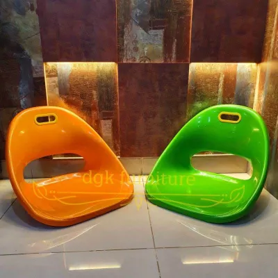 Kursi Bangku Lesehan Pengajian Haji Ngaji Sembahyang Meditasi Mancing Memancing Pancing Belajar Anak Nonton Sandar Sandaran Sender Senderan Plastik