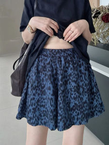 Quần short nữ BINKAFENNY làm bằng vải polyester họa tiết da báo ống rộng co giãn