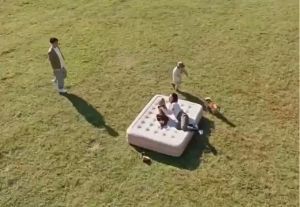 NLIM Automatic Inflatable Mattress Bed | with Built-in Air Pump | 40cm thickness | Fast Inflation and deflation | Queen size | Camping | Outdoor | Indoor