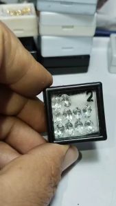 2พลอยไวท์โทปาสแท้ขายยกกล่องพร้อมส่ง