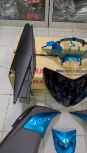 Yamaha LC135 V7 cover set HLY + sticker body HLY