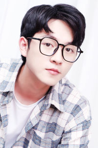 Kính Đọc Sách chặn Đèn xanh dương cho Nam Nữ quá khổ gọng tròn TR90 nhẹ kính mắt viễn tùy chỉnh