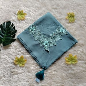 Hijab Segiempat Azara