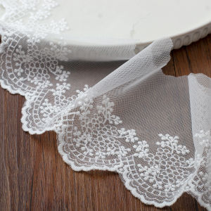 เส้นด้ายทองดำปักลายดอกไม้ชั้นใน DIY วัสดุงานฝีมือ เสื้อผ้าเสริม ขอบลูกไม้ ลายดอกไม้ชั้นใน 10 ซม. วัสดุงานฝีมือ