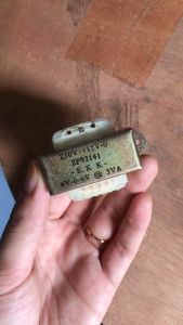 [Original] E.K.K. Power Transformer: 2P93141 Input= 230V-115V-0 Output= 6V-0-6V Voltage Ampere= 3VA