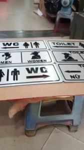 Bảng chỉ dẫn toilet bảng WC biển nhà vệ sinh biển hướng dẫn nhà vệ sinh WCtoilet NAM NỮbảng toilet Alu inox dán mica