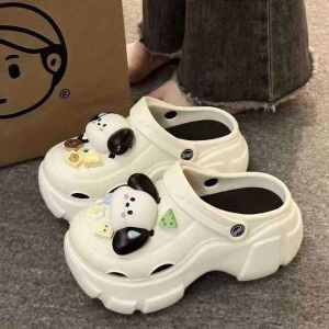 Cute Cartoon Hole Shoes for Women Summer Outwear 2024 New Arrival Height Increasing Heel Thick Sole Shit Feeling Beach Closed Toe Half Slippers