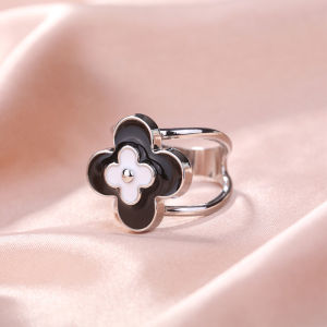 Elegant Small Size Silk Scarf Ring Luxury Fashion Spring Autumn Shoulder Wrap Accessory Shirt Sash Knot Tassel Alloy Brooch