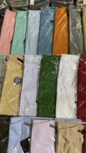 Paket 4 PCS Kaos Pria & Wanita - Harga Terjangkau 100RB