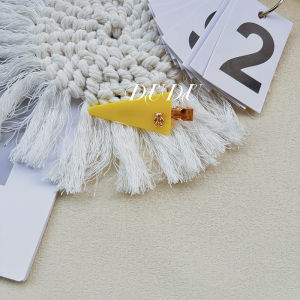 Adorable Sweet Triangle Duckbill Hair Clip Stylish Versatile Side Ponytail Holder Fashionable Hair Accessories New Arrival