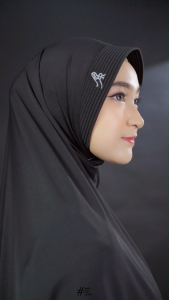 Bergo Laila Matt Zoya Premium Arrafi Hijab Instant Polos Terbaru