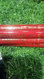 STAEDTLER ดินสอเขียนไม้ ด้ามแดง ตราพระจันทร์ Moon Pencil 1-741 ดินสอสเต็ดเล่อร์ ส่งจากไทย