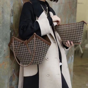Vintage Tote Bag & Women's Commuter Shoulder Bag: A Stylish & Functional Choice
