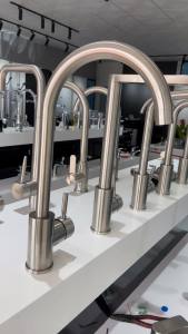 Dual-Mode Pull-Down Kitchen Faucet