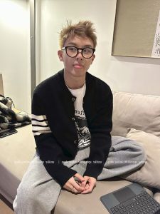 Dệt Kim Nam Áo Khoác Cardigan Áo Len Thời Trang Sành Điệu Bẻ Xuống Cổ Áo Tay Dài Mùa Xuân Mùa Thu Hàng Mới Về Phong Cách Hàn Quốc Áo Khoác Ngoài