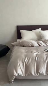 Premium Lyocell Duvet Cover Silky Breathable Eco-Friendly Queen Quilt/Comforter Cover For Home Hotel Wedding No Filling 1pc