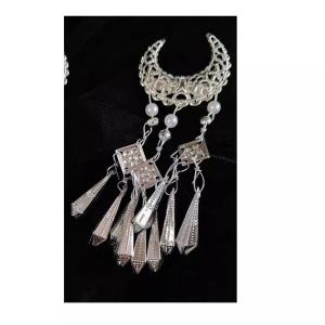 กิ๊บติดผมสไตล์โบราณแบบใหม่สไตล์จีนโบราณแบบใหม่ กิ๊บติดผมด้านข้างแบบมีหางเดือนสีเย็น กิ๊บติดผมแบบมีหางเดือนสไตล์จีนโบราณแบบใหม่