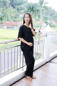 GALERI Pajamas kancing pendek Oneset Zee Lay Piyama lengan pendek Polos terbaru