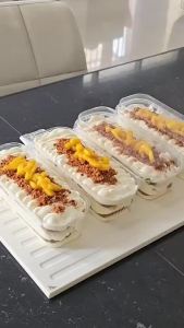 50pcs 300ml Loaf Deli Container Clear Rectangle Container for Desserts Mousse Cake Box Dessert Box
