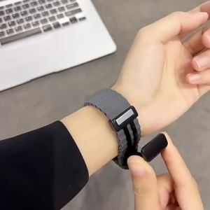 Dây Đeo Silicon Khóa Từ Tính Cho Samsung Galaxy Watch 7/6/5/4 40/44mm Tương Thích Với Sport Watch 5 Pro/Active2 Chiều Rộng 20mm/22mm