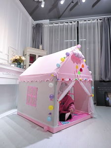 เต็นท์เด็กบ้านตุ๊กตาพับได้มีให้เลือกหลากหลายสไตล์ เต็นท์ในร่มและกลางแจ้งมีน้ําหนักเบาและพกพาสะดวก