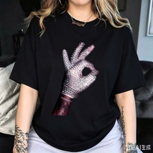 Sanrio | Rapper Drake Iceman Album Cover Graphic T-shirt Men Women Hip Hop Fashion Pop Music T-shirts Male Summer Casual Cotton T Shirts
