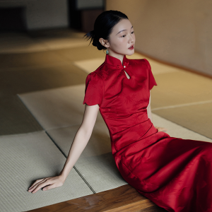 Dear Peony Red Wedding Dress Cheongsam Elegant Chinese Style Bridal Gown for Marriage Ceremony Low Slit Short Sleeve Womens Dress