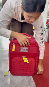 กระเป๋าปฐมพยาบาล รุ่น V.E.R.S.A™ PRO X ICB Emergency Response Bag รองรับถังออกซิเจน M9 ได้รับการออกแบบมาโดยเฉพาะเพื่อให้สามารถทำความสะอาดและกำจัดเชื้อโรคที่มากับเลือดได้ง่าย สะดวกในการหยิบใช้อุปกรณ์