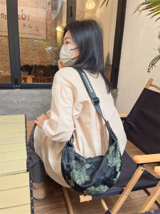 Fashionable Dumpling Shaped Womens Bag Casual Oxford Cloth Single Shoulder Crossbody Bag Ladies Chest Bag Trendy Slanting Bag