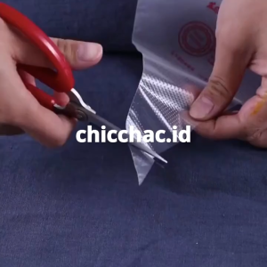 Plastik Segitiga Dekorasi Kue Serbaguna / Papping Bag Murah Premium / Plastik Kantong Penghias Kue Murah