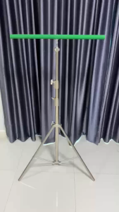 คอนยืนนกขาสแตนเลส คอนนกยืนมีขาตั้ง ใช้ฝึกนกบินอิสระ ปรับความสูงได้ เหมาะกับนกทุกชนิด ใช้ฝึกบินอิสระ