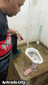 Cement Remover - Removes Cement Stain & Grout & Rust & Hard Water on Floor Tiles Cleaner Pencuci Lantai Mozek 1Liter