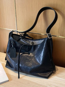 Black Leather Large Capacity Tote Bag Womens 2025 New Luxury Minimalist High-End Commuter Single Shoulder Crossbody Bag