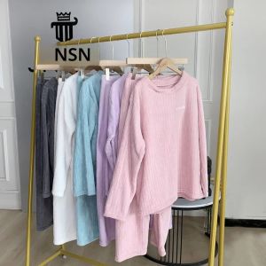 ชุดนอนสตรีผ้ากำมะหยี่ไซส์ใหญ่สำหรับฤดูใบไม้ร่วงและฤดูหนาวเสื้อผ้าชุดนอนแบบอุ่นใส่ในบ้านชุดแฟชั่นของผู้หญิงให้ความอบอุ่นปะการังกำมะหยี่สำหรับเสื้อใส่อยู่บ้าน