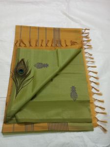 [Ready Stock]  with contrast running blouse Sarees..religious product
