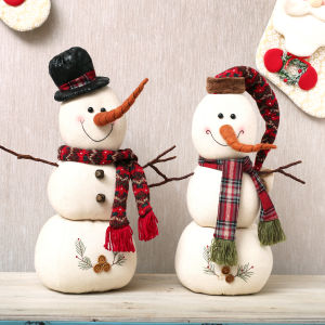 Christmas Decoration Foam Snowman Doll Fabric Art Hotel Window Display Props Festive Decorations for Christmas Season