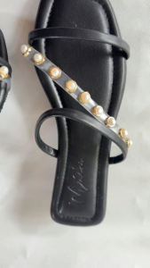 Midhi Maudy Sandal Wanita Flat Sandal Sehari hari Nyaman Elegan Empuk