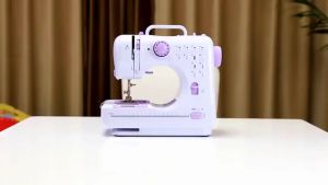 12 Stitches จักรเย็บผ้า จักรเย็บผ้าไฟฟ้า จักรเย็บผ้าไฟฟ้าอเนกประสงค์ จักรเย็บผ้ามินิ เย็บหลายครั้งในเครื่องเดียว กำลั ใช้ถ่าน 2a 4 ก้อน Mini Sewing Machine