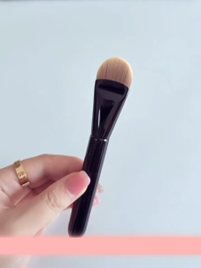 Tongue Foundation Make-up Brush Concealer Brush Ultra-Thin Flat Round Foundation Brush