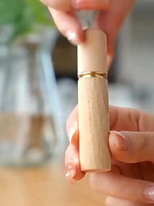 Bộ 30 Kim May Tự Xỏ Không Cần Luồn Chỉ + Hộp Gỗ Tiện Lợi – Kim Khâu Nhanh Cho Người Già Mắt Yếu