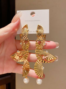 Exaggerated Pearl Fan Earrings Womens Fashion Jewelry 18K Gold Vermeil Vintage Design Large Hoop Earrings Trendy Accessory