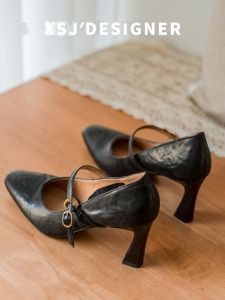 รองเท้าส้นสูงหนังแท้สไตล์ย้อนยุคสำหรับผู้หญิง ทรงหัวเหลี่ยม รองเท้า Mary Janes สำหรับใส่ไปทำงาน ส้นหนา ไม่เจ็บเท้า รองเท้าผู้หญิง ส้นสูง รองเท้าแฟชั่น