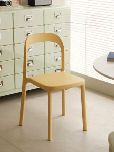 เก้าอี้ทานอาหารแบบพับได้สไตล์นอร์ดิกที่หนาขึ้นสำหรับบ้านและร้านกาแฟ