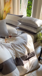 Finelivin Elegant Floral Embroidered Fitted Sheet Set for Queen/King Size - 100% Pure Cotton with Deep Pockets