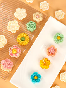 Hand Press Style New 2025 Mooncake Mold Home Use Green Bean Cake Press Flower Pattern Ice Skin Baking Tools Chinese Style