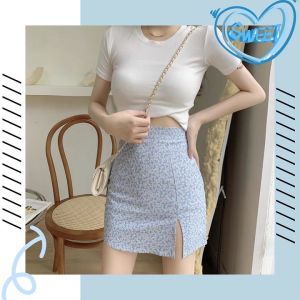 SQShop ราคาน่าโดน กระโปรงแฟชั่นผู้หญิง ทรงเอด้านหน้าผ่าข้างคือเก๋เวอร์ พิมพ์ลายดอกไม้สวยๆ ใส่แล้ว กระชับทรงสวยเนื้อผ้าสวมใส่สบาย ด้านในมีซับกางเกงให้ด้วย คือเริ่ดสุด ไม่ตำไม่ได้แล้วว