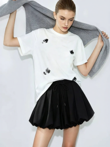 AMII | Round Neck Drop Shoulder Beaded Floral Print T-Shirt Women Air Layer