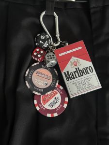 American Retro Ceramic Chip Ashtray Keychain Pendant Dice Elements Decorative Fashion Hanging Ornament for Clothing Accessories