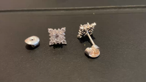 [ 07 ] Bông tai bạc đính đá sáng lấp lánhhot trendtrẻ trungquý côsang tronglàm quà tặngdự tiệcphù hợp với mọi lứa tuổi